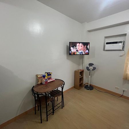 Lovers Inn Qc Кесон Сити Екстериор снимка