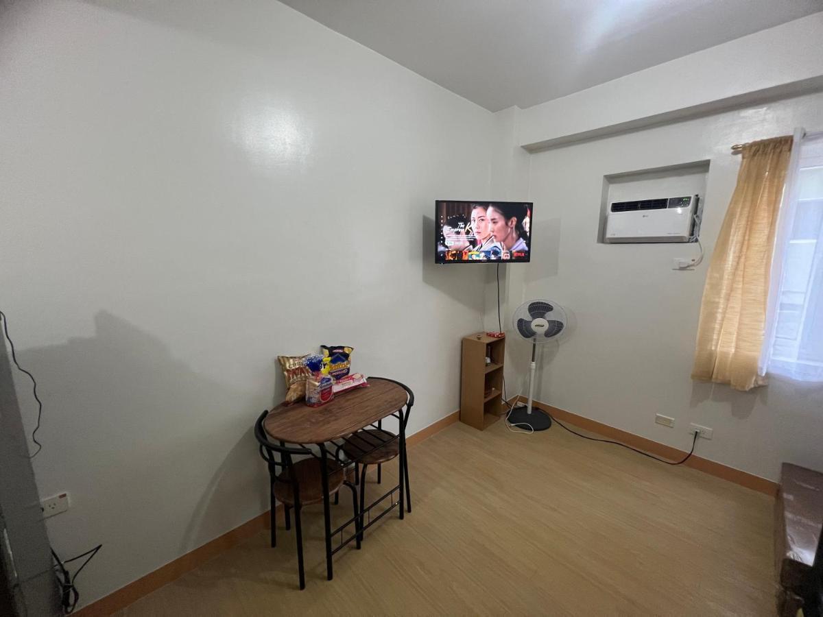 Lovers Inn Qc Кесон Сити Екстериор снимка