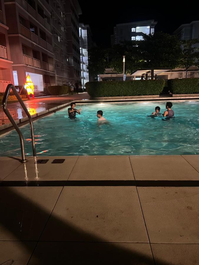 Lovers Inn Qc Кесон Сити Екстериор снимка