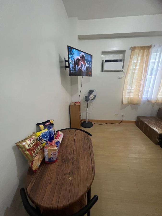 Lovers Inn Qc Кесон Сити Екстериор снимка